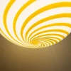 Lampada a sospensione in vetro di Murano con Canne giallo caramello e bianco a spirale