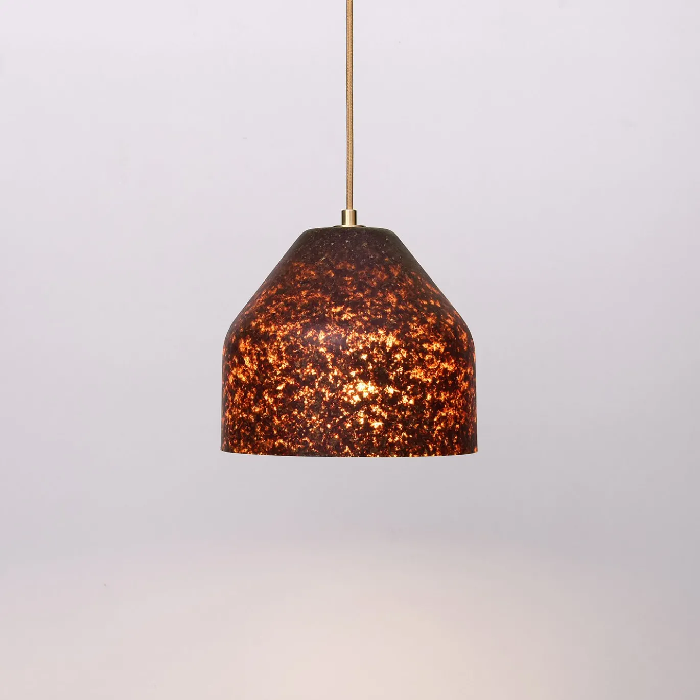 Lampada a sospensione LAAB Medium con foglie di Quercia Rossa
