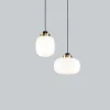 Lampada a sospensione Legier in vetro bianco opale con dettaglio in oro