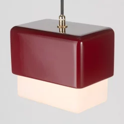 Lampada a sospensione rettangolare SOLIDS rossa media