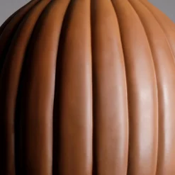 Lampada a sospensione smerlata in ceramica marrone