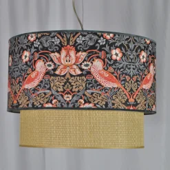 Lampada a sospensione Strawberry Thief con paglia rattan