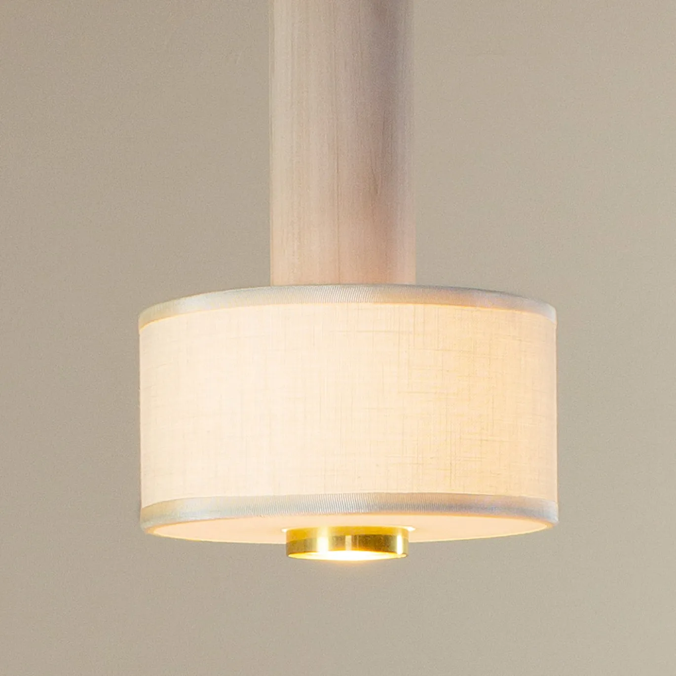 Lampada a sospensione Tessuto Wood in lino avorio e legno