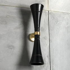 Lampada da parete a cono