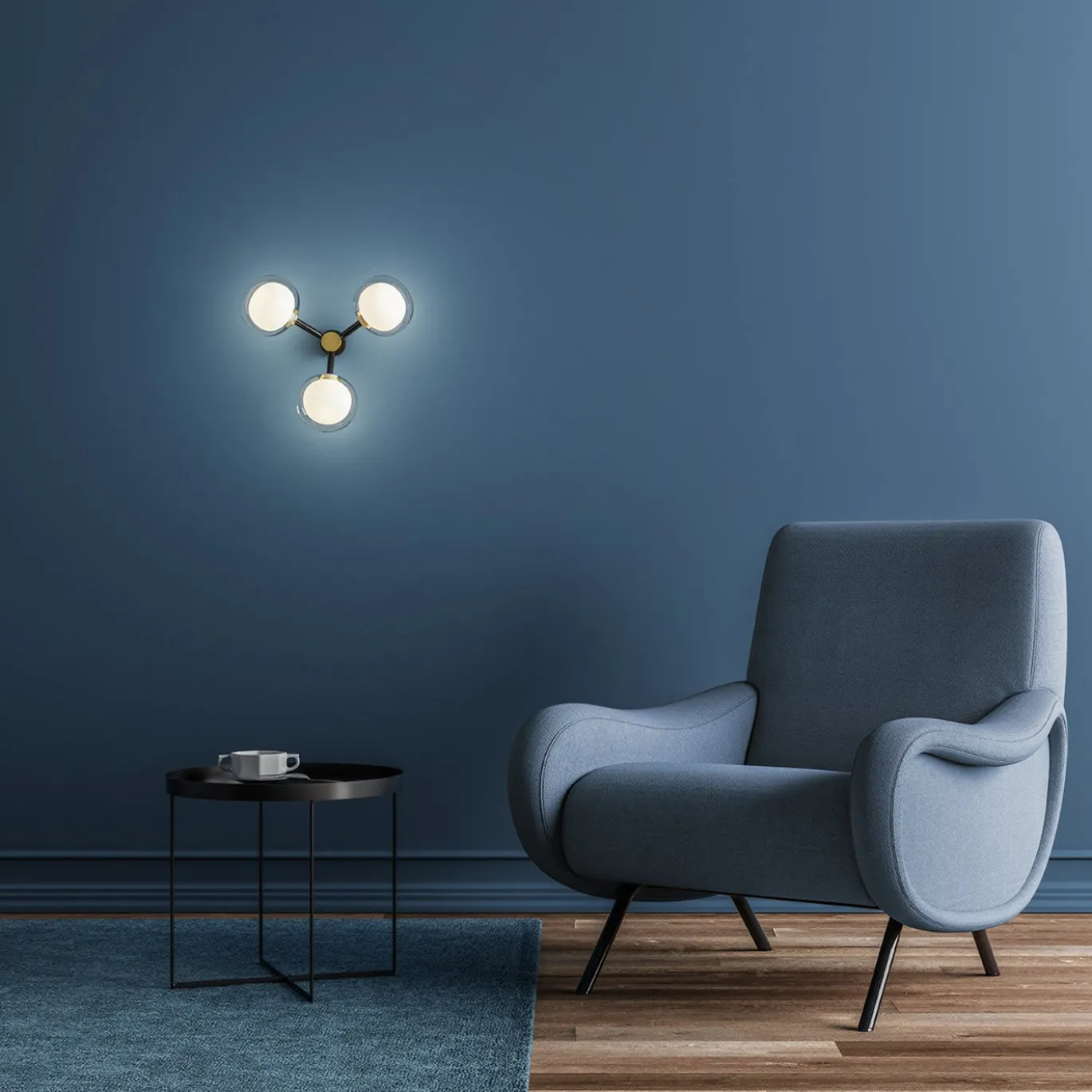 Lampada da parete a 3 luci in ottone spazzolato Nabila di Corrado Dotti