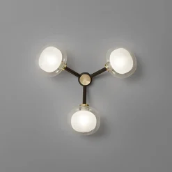 Lampada da parete a 3 luci in ottone spazzolato Nabila di Corrado Dotti
