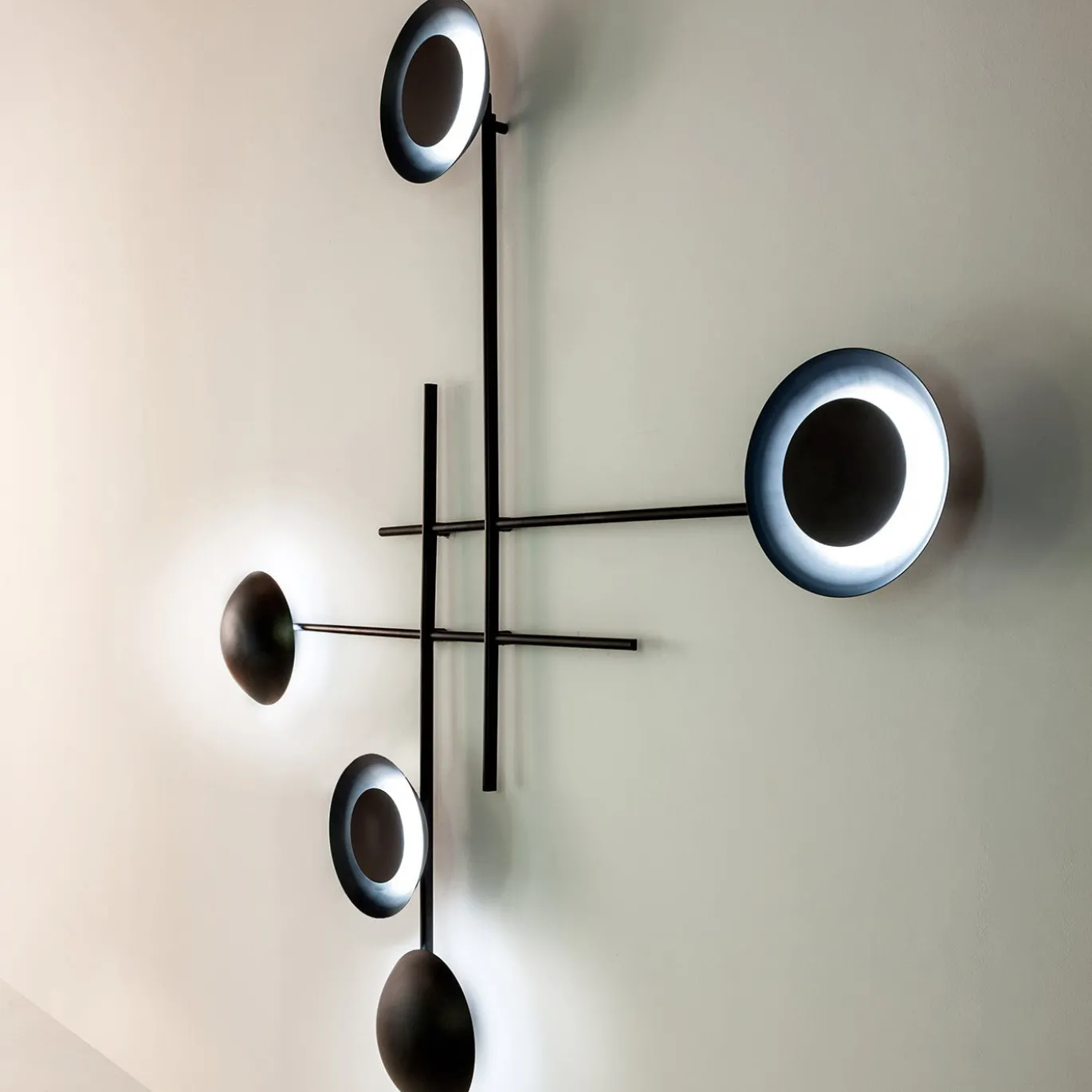 Lampada da parete Cenere Gaia in ferro nero