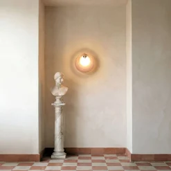 Lampada da parete Rose Shield in vetro rosa
