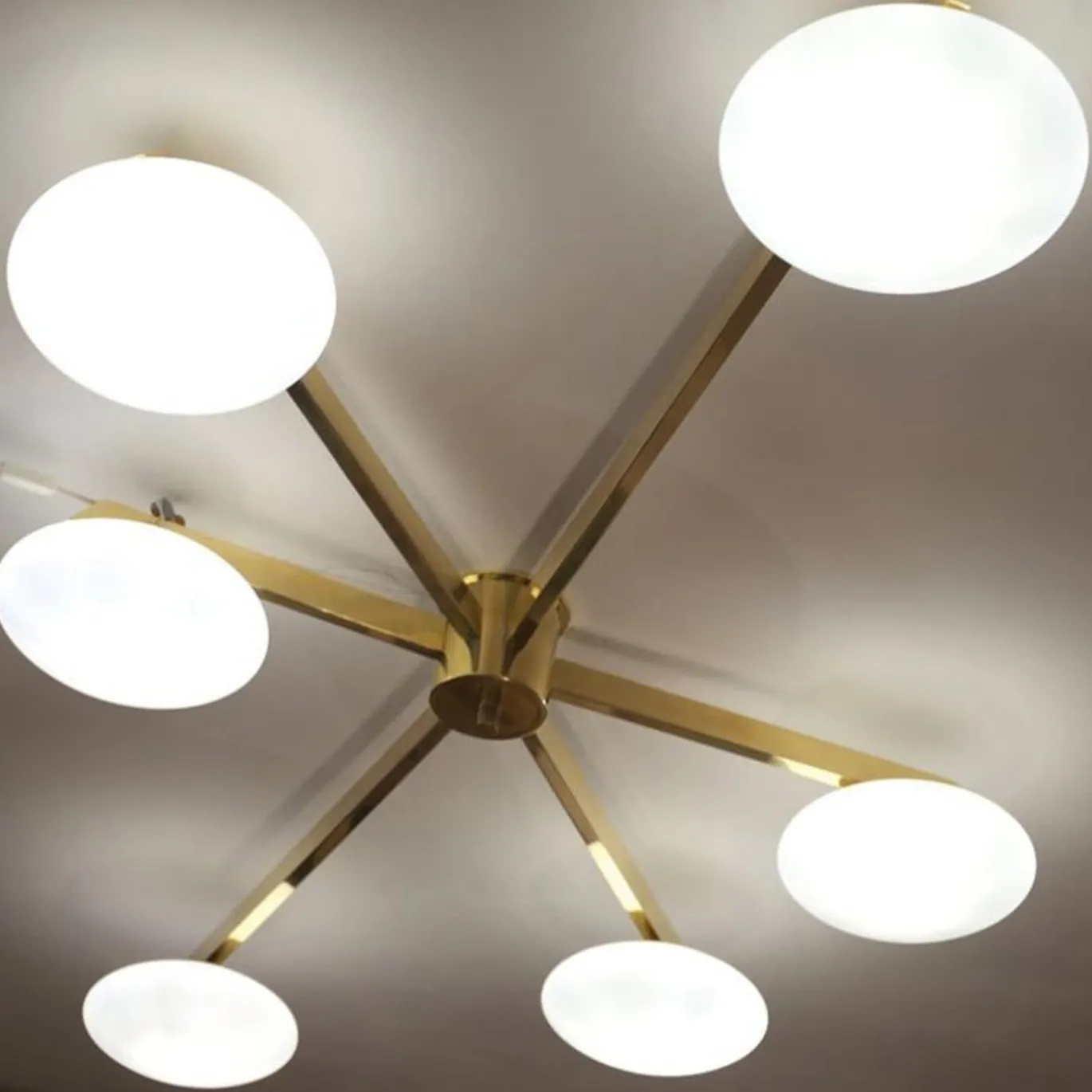 Lampada da soffitto Flush-Mount in Ottone e Vetro con 6 bracci