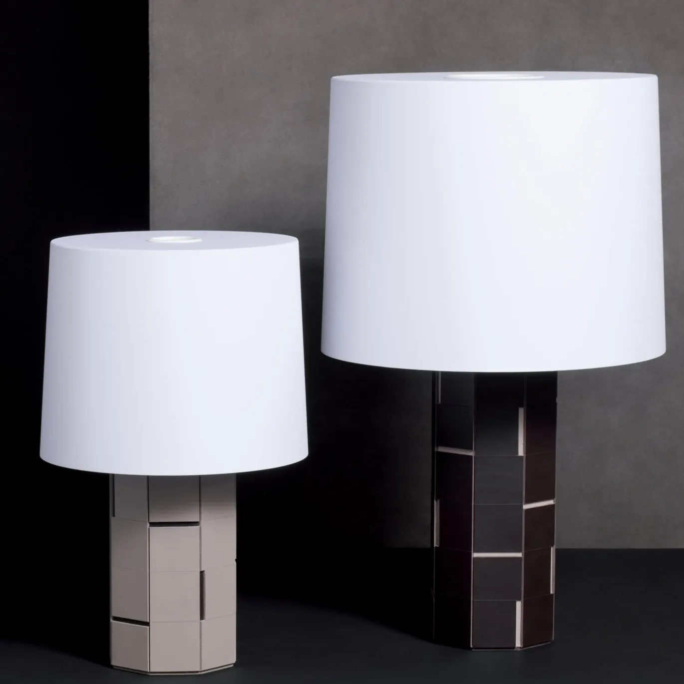 Lampada da Tavolo Atari Grande in Pelle Saddle Nera