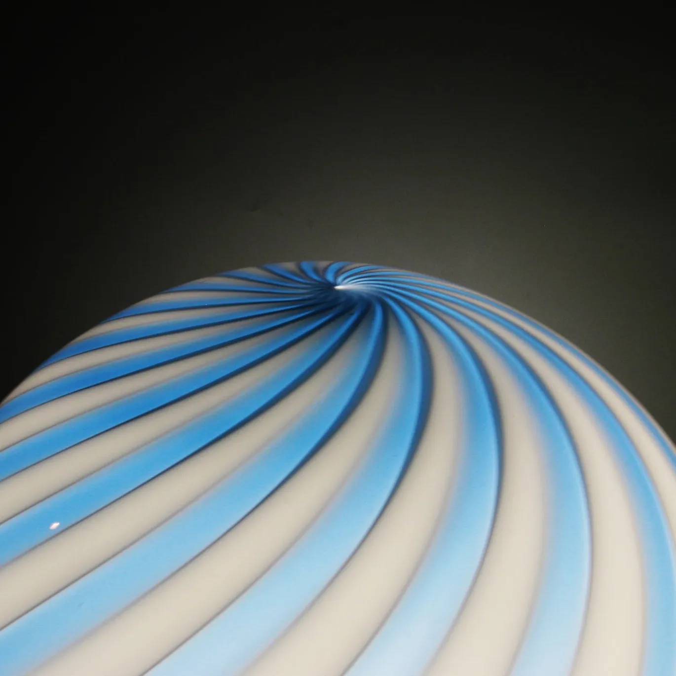 Lampada da tavolo Candy in vetro di Murano Rigadin Ritorto blu