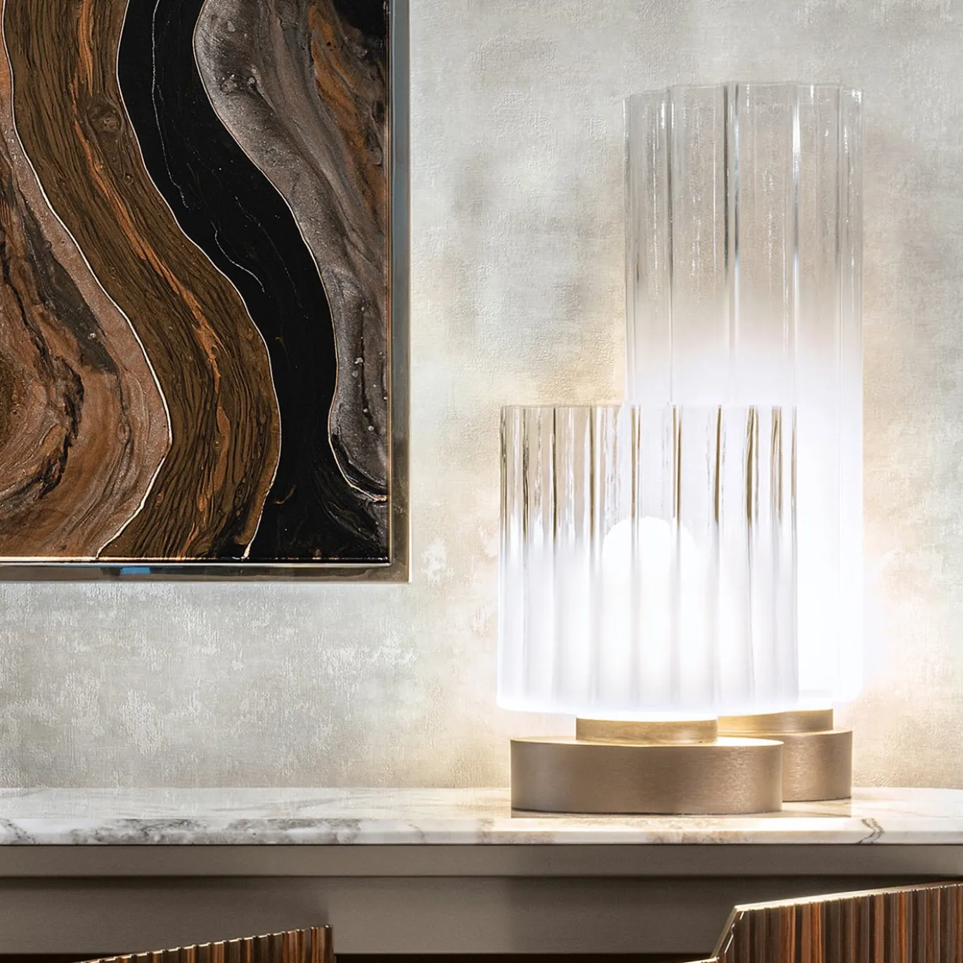 Lampada da tavolo Hathor media in vetro soffiato bianco
