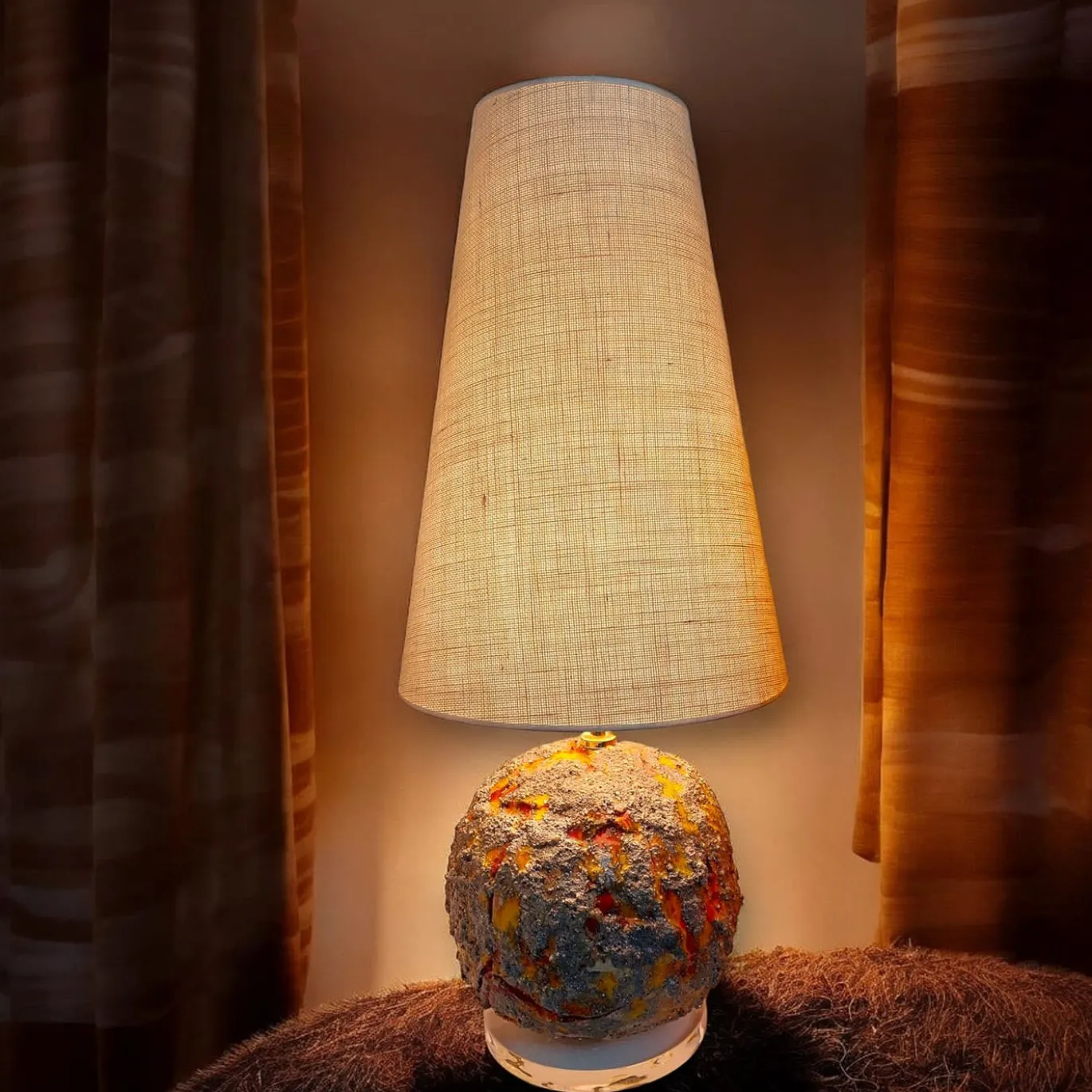 Lampada da tavolo in ceramica policroma Magma