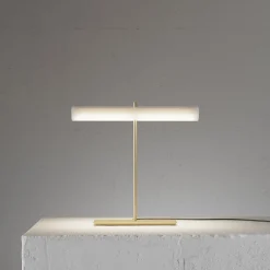 Lampada da tavolo in ottone dorato PPT01