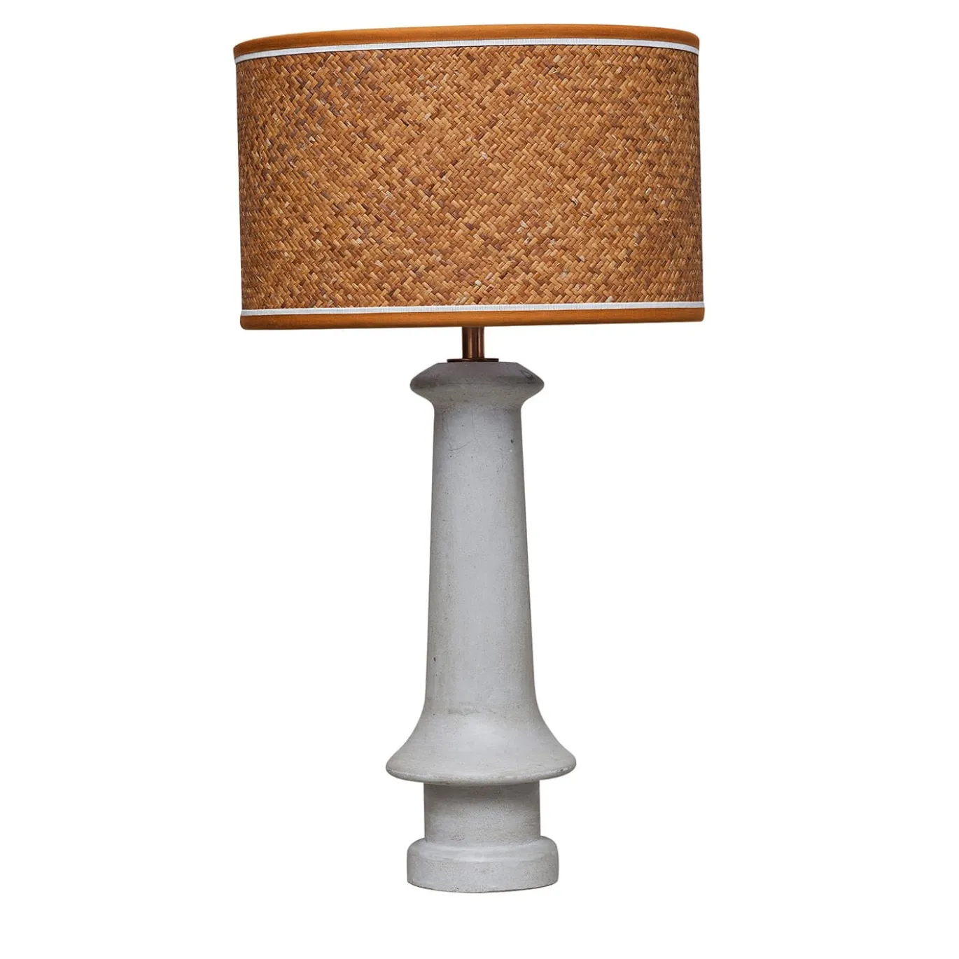 Lampada da tavolo in rattan di cemento