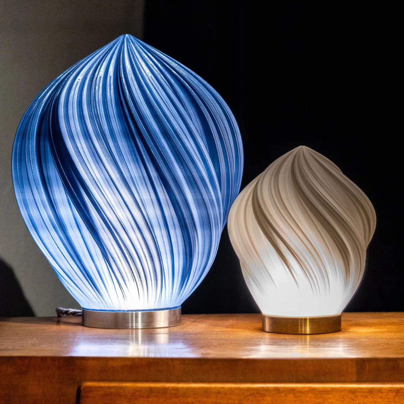 Lampada da tavolo Issey White