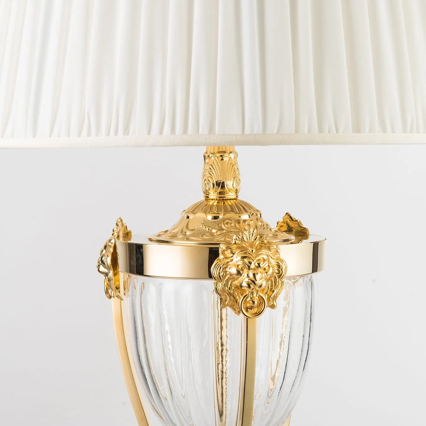 Lampada da tavolo Leone