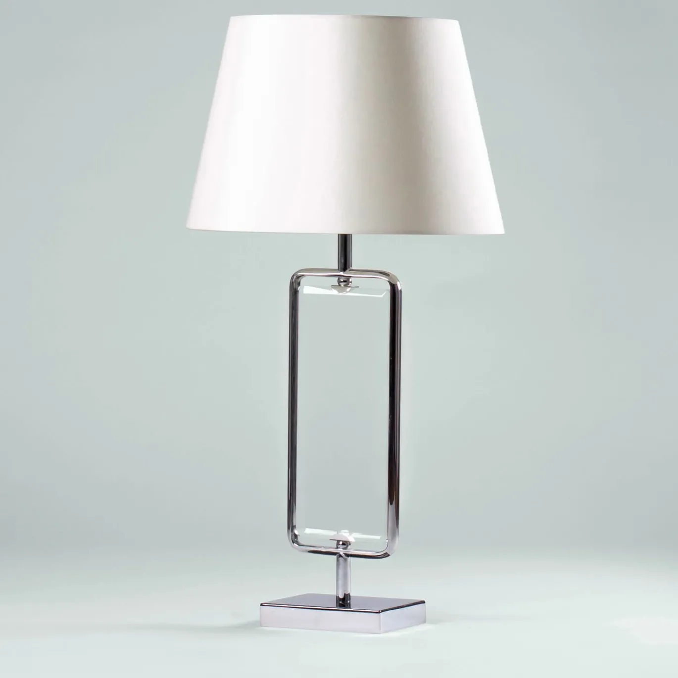 Lampada da tavolo Lucy