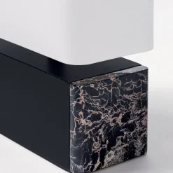 Lampada da tavolo Polo Medium in marmo nero Portoro