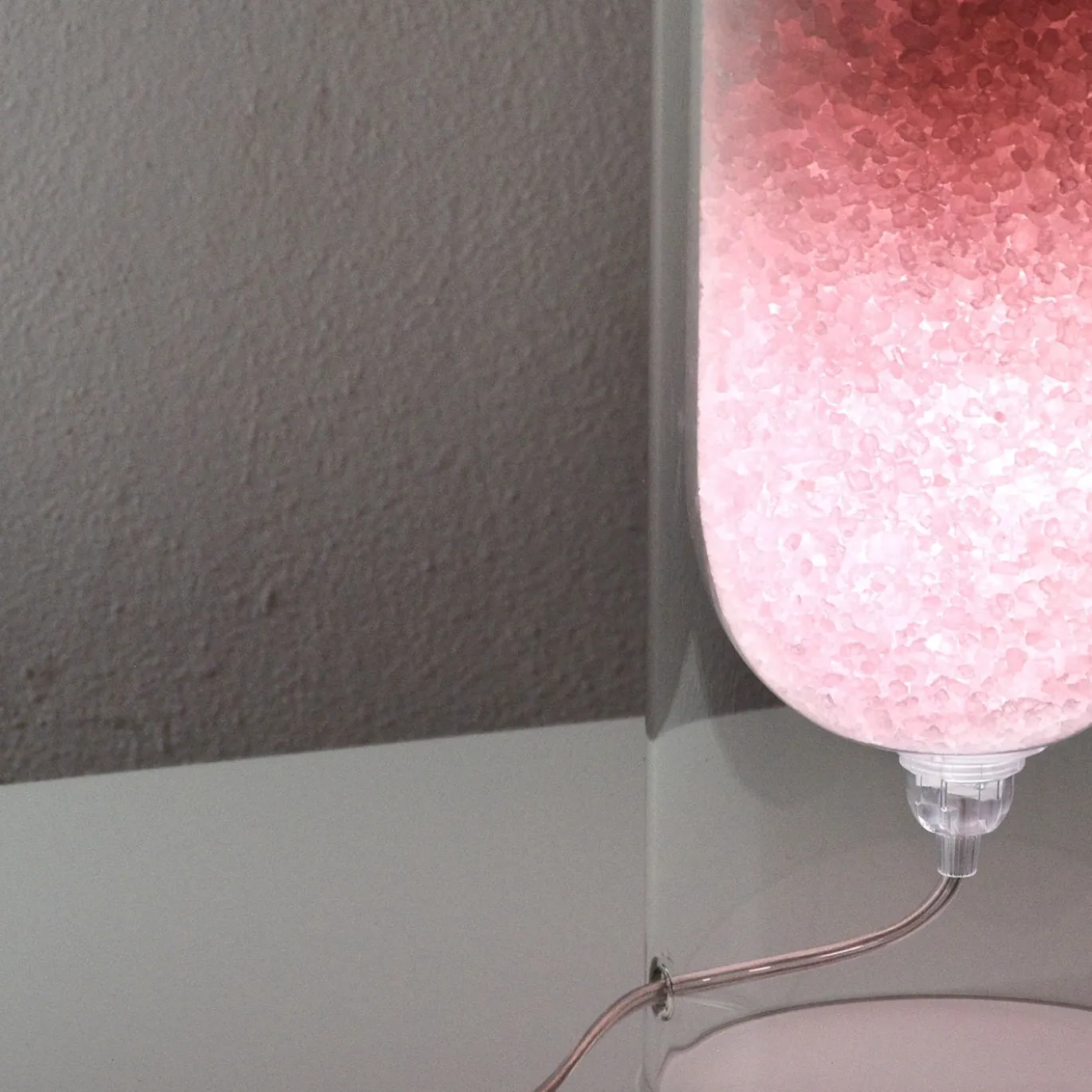 Lampada da tavolo Rocklumìna Spherical S rosa