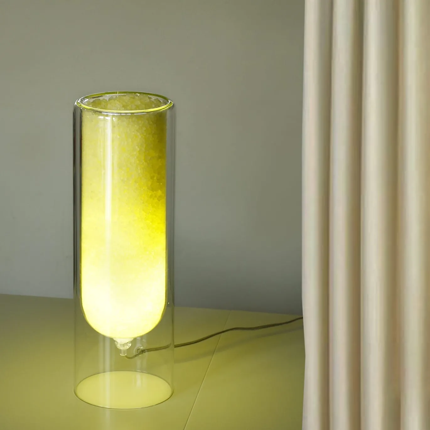 Lampada da tavolo Rocklumìna Spherical M giallo