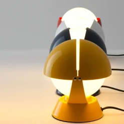 Lampada da tavolo rossa Buonanotte di Giovanni Luigi Gorgoni