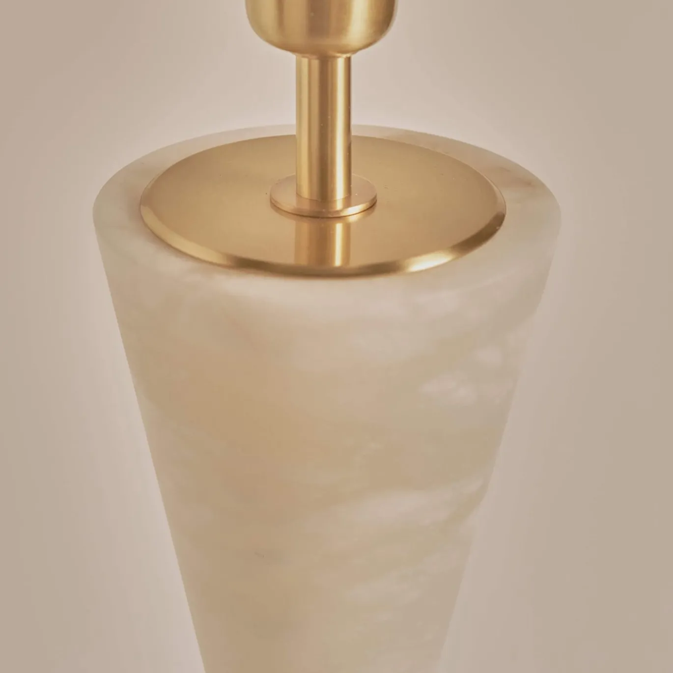Lampada da tavolo Silhouette in ottone satinato