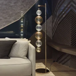 Lampada da terra a goccia finitura champagne