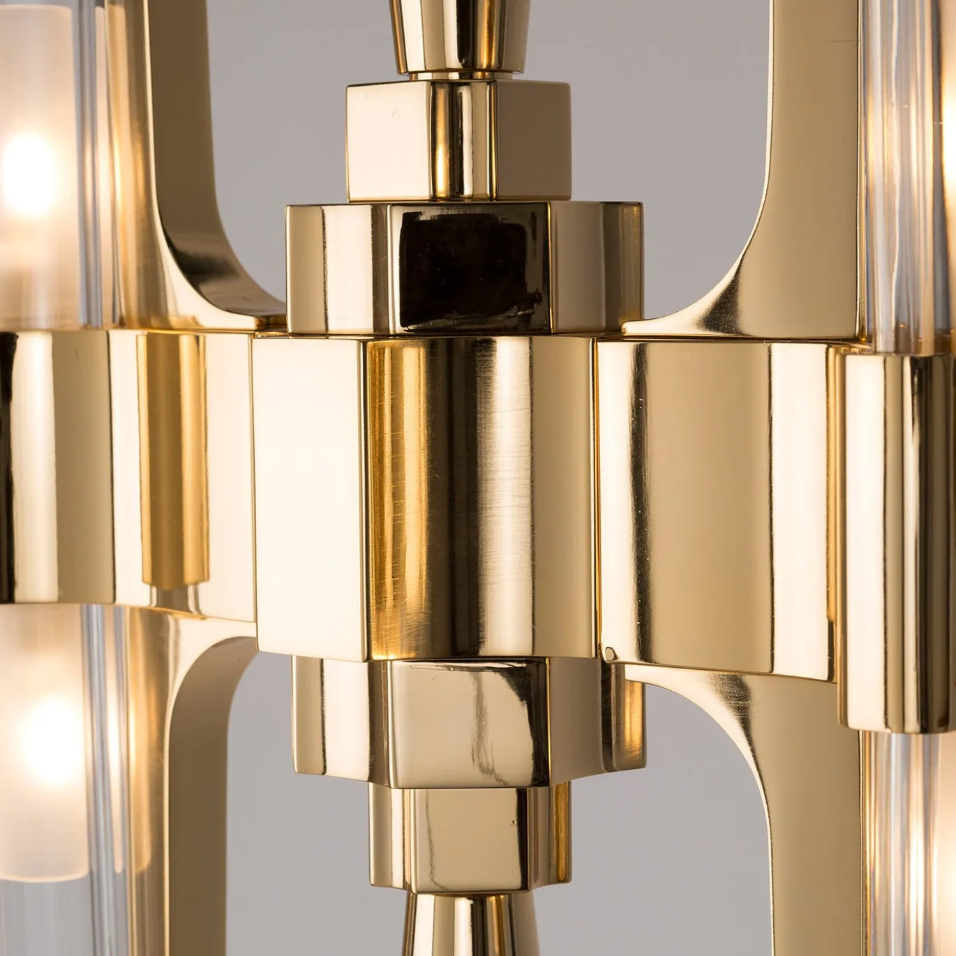 Lampada da terra a soffitto Eterea in metallo dorato e pelle grigia