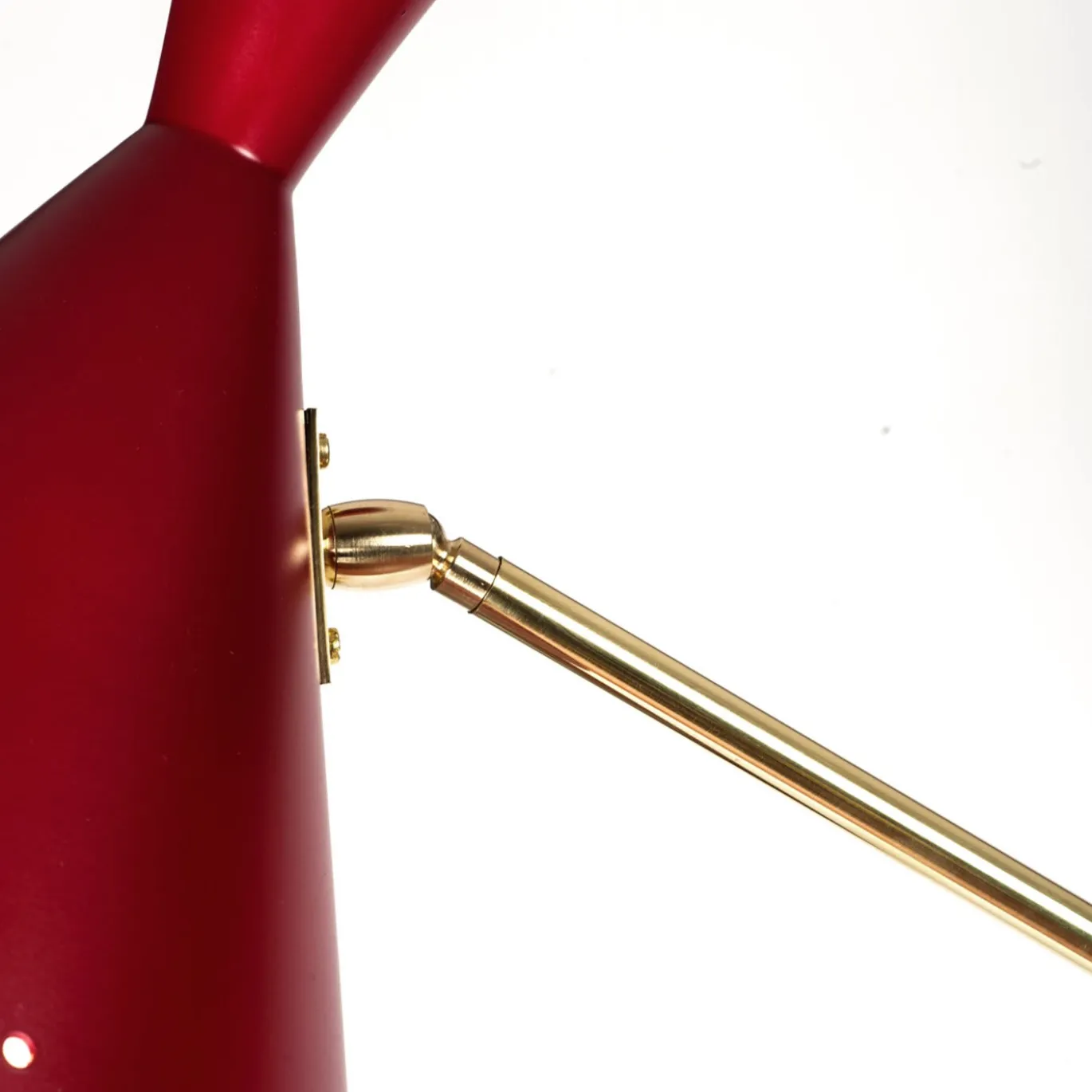 Lampada da terra a tre coni rossa e rosa