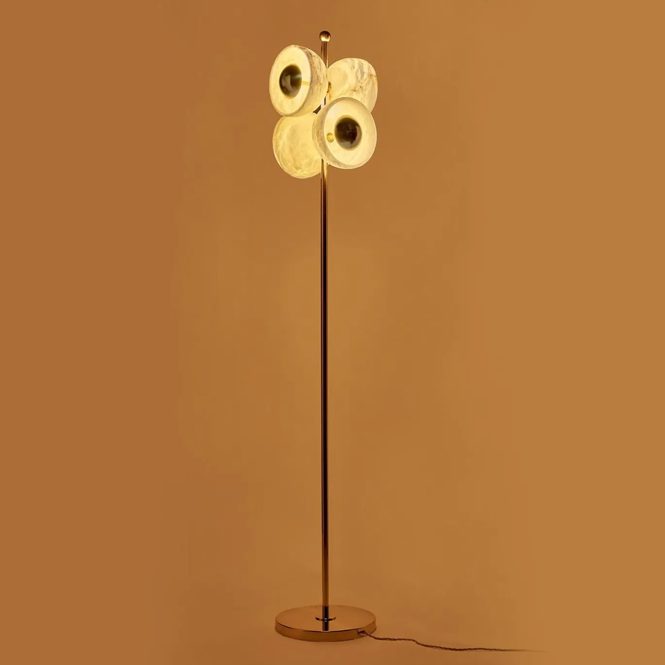Lampada da terra Butterfly in ottone lucido e alabastro