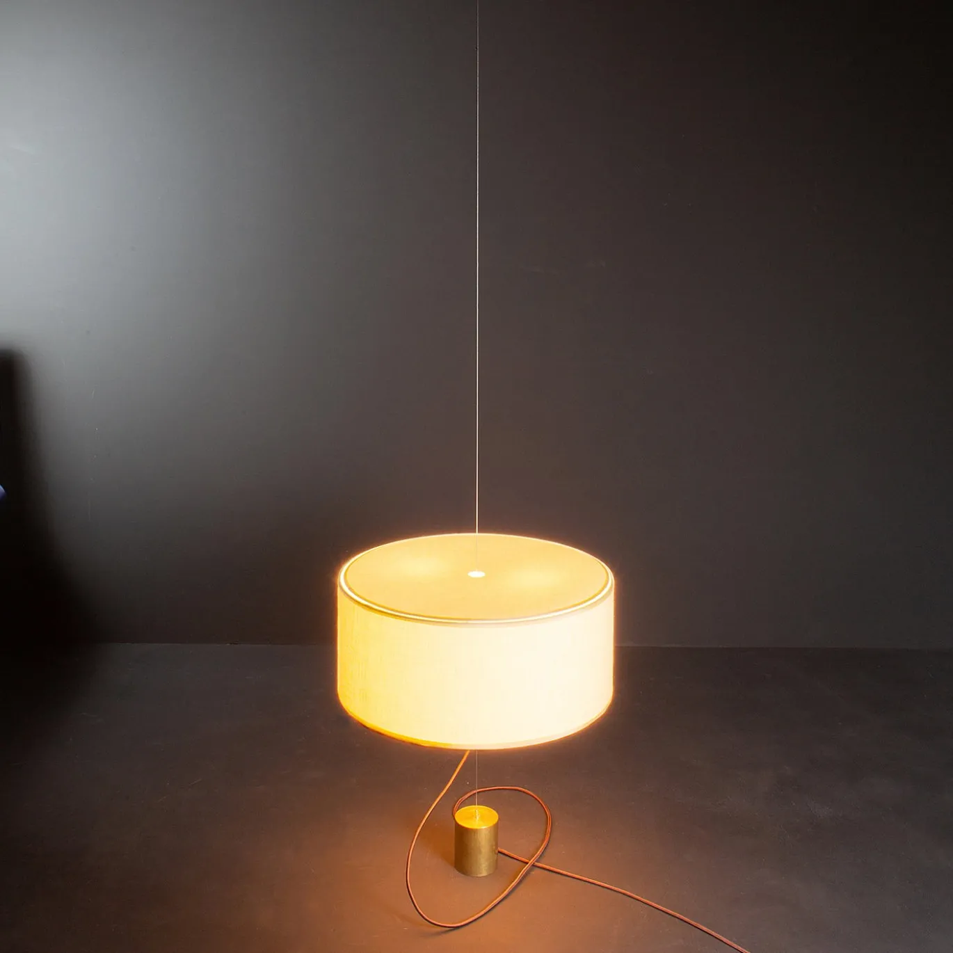 Lampada da terra Casa in lino avorio e acciaio