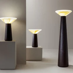Lampada da Terra Cono in Legno Nero e Vetro di Murano