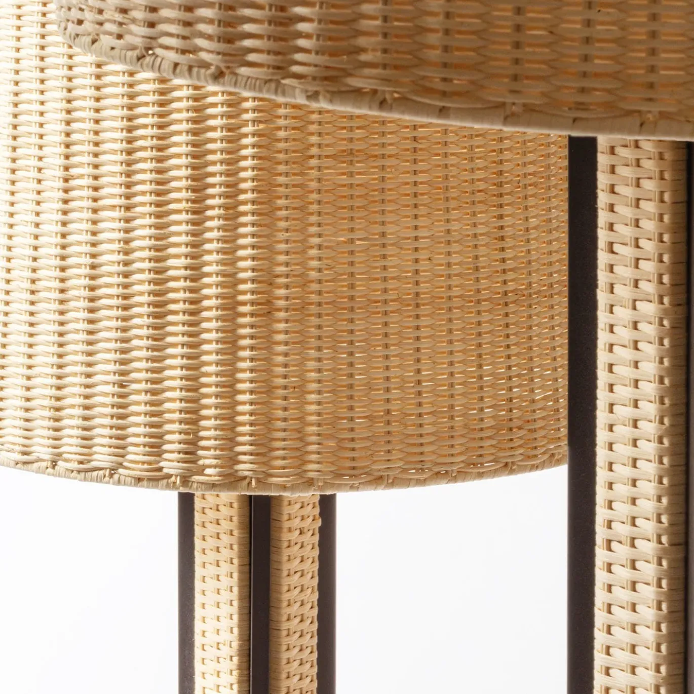 Lampada da terra corta in rattan Rhapsody
