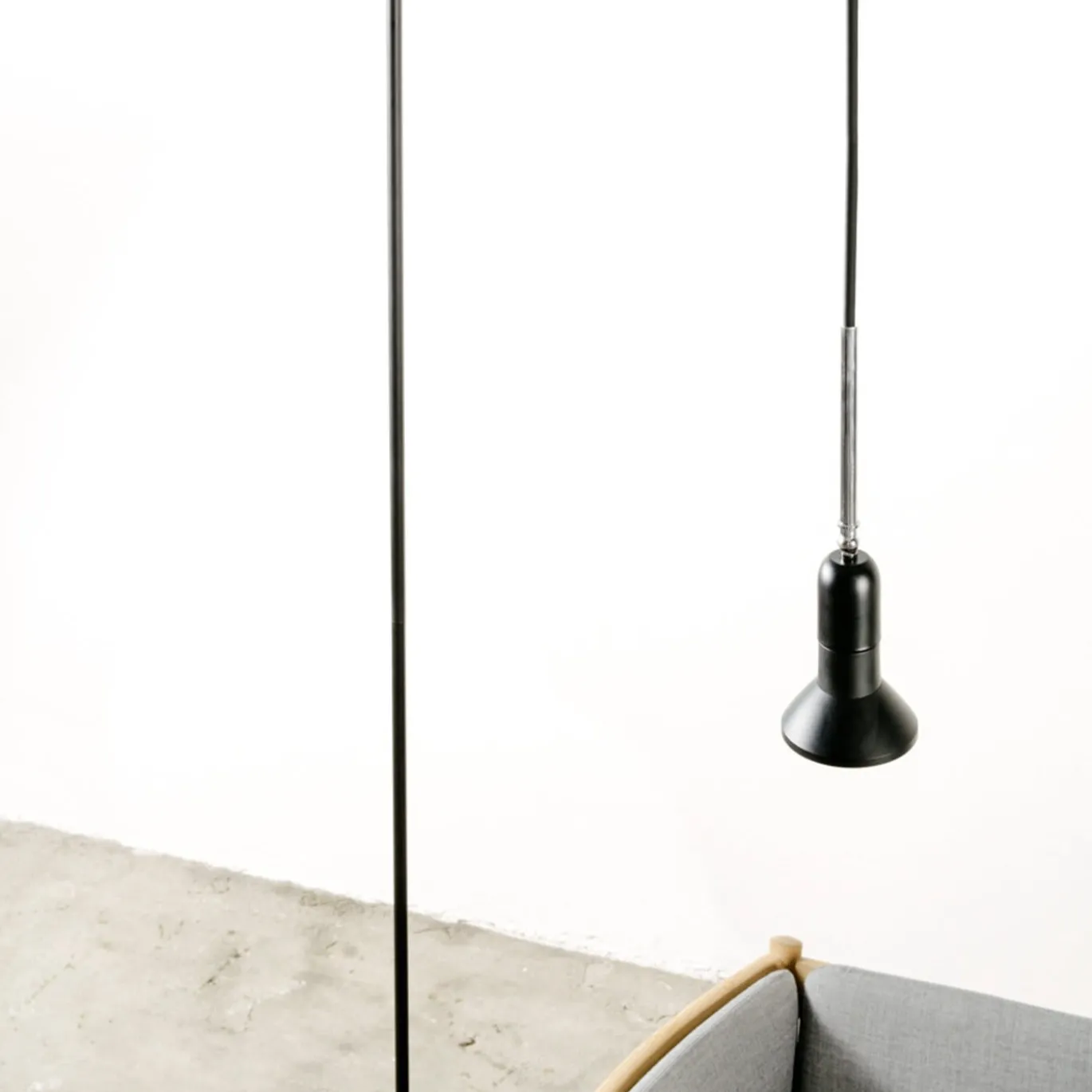 Lampada da terra Essenza di Roberto Cicchinè