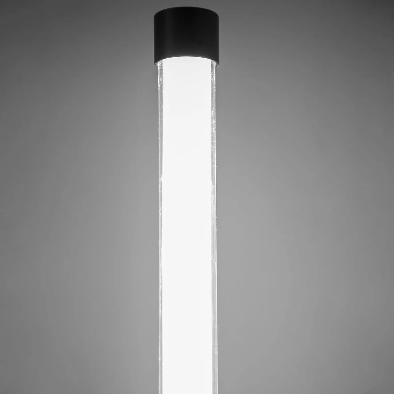 Lampada da terra in metacrilato trasparente Tre&Sessanta