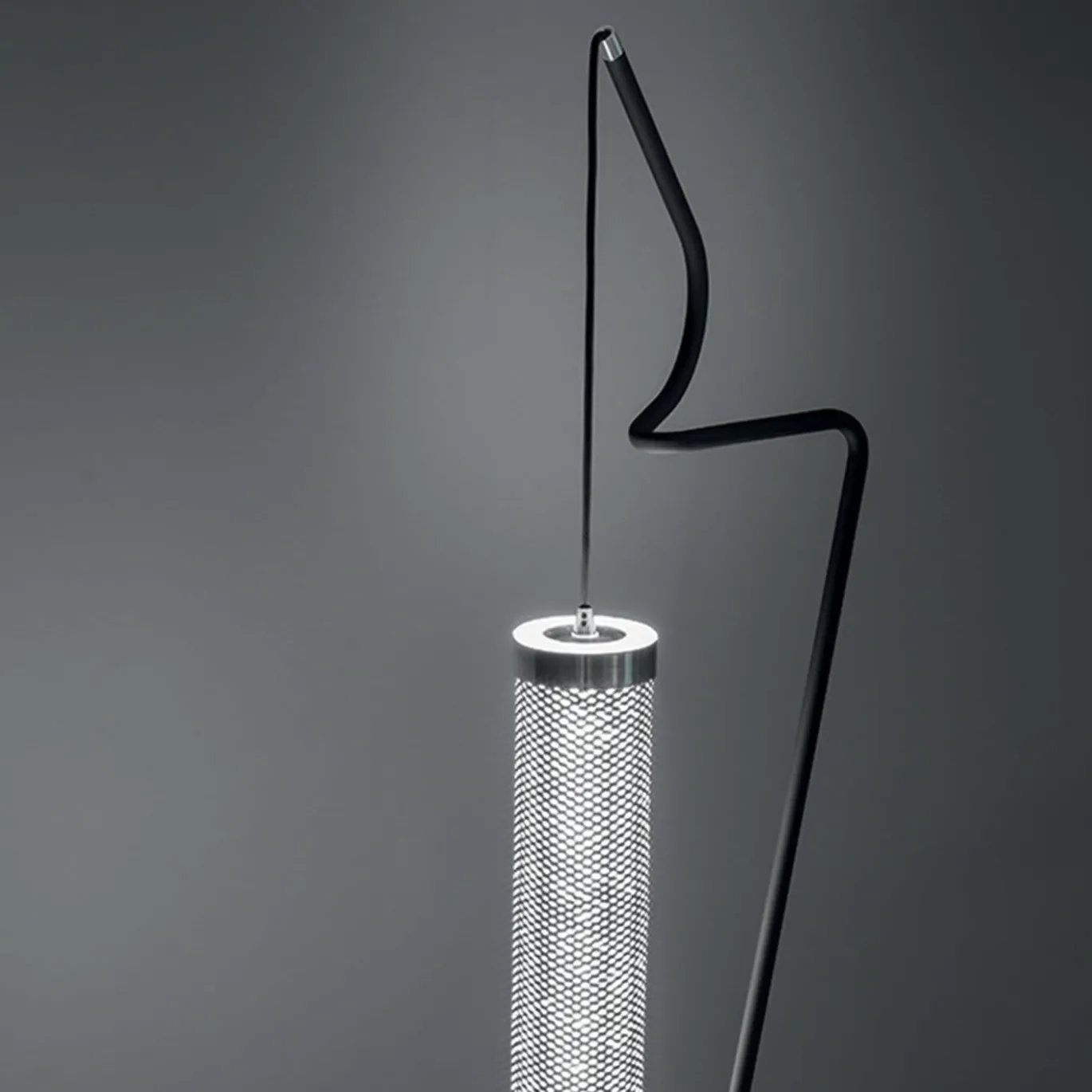 Lampada da terra Kate di Benedetta Miralles Tagliabue