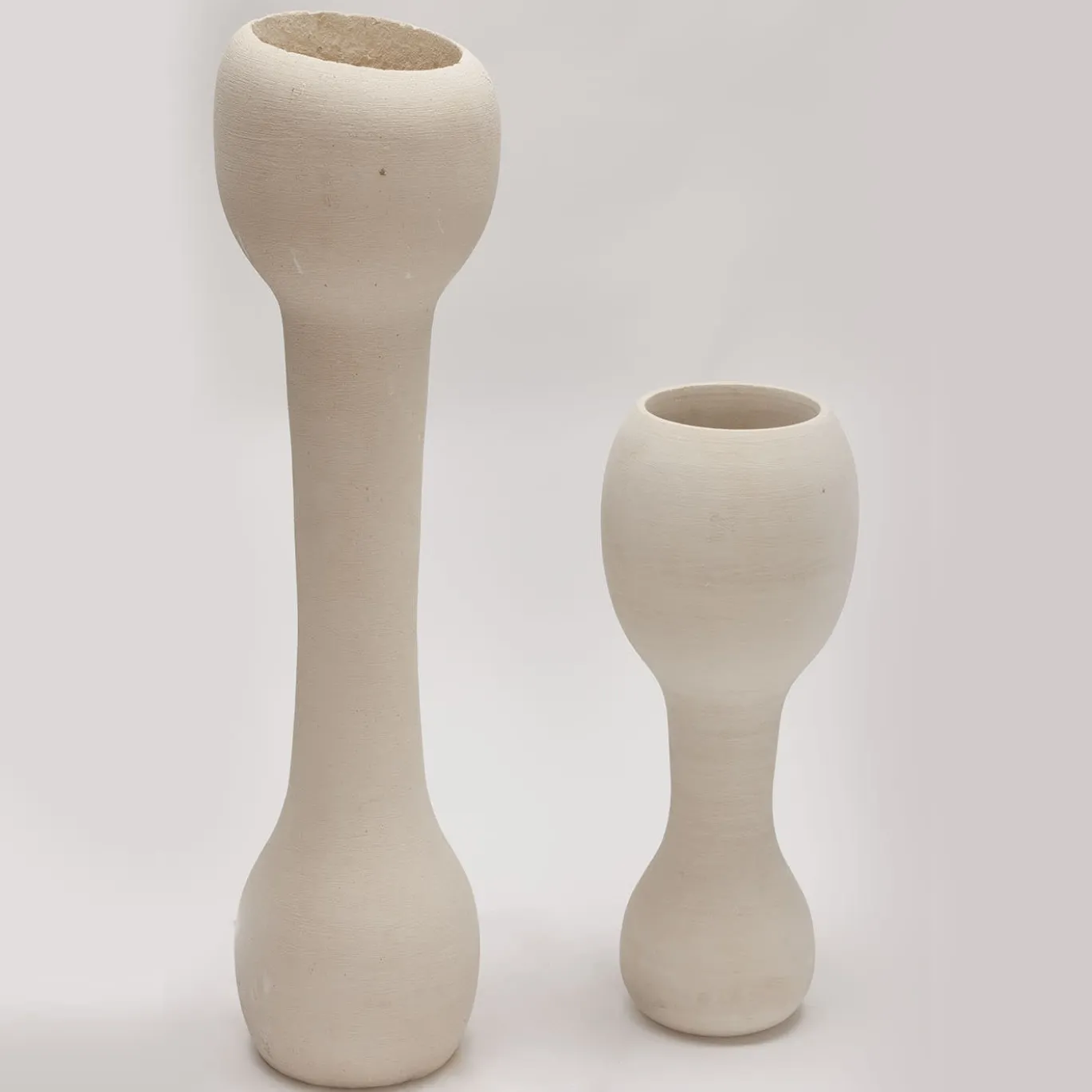 Lampada da terra Lalo L Beige Lecce Limestone di Renzo Buttazzo