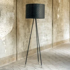 Lampada da terra Placentia nera