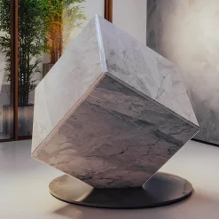 Lampada da terra scultorea Lybra in marmo di Carrara di Marco Piva