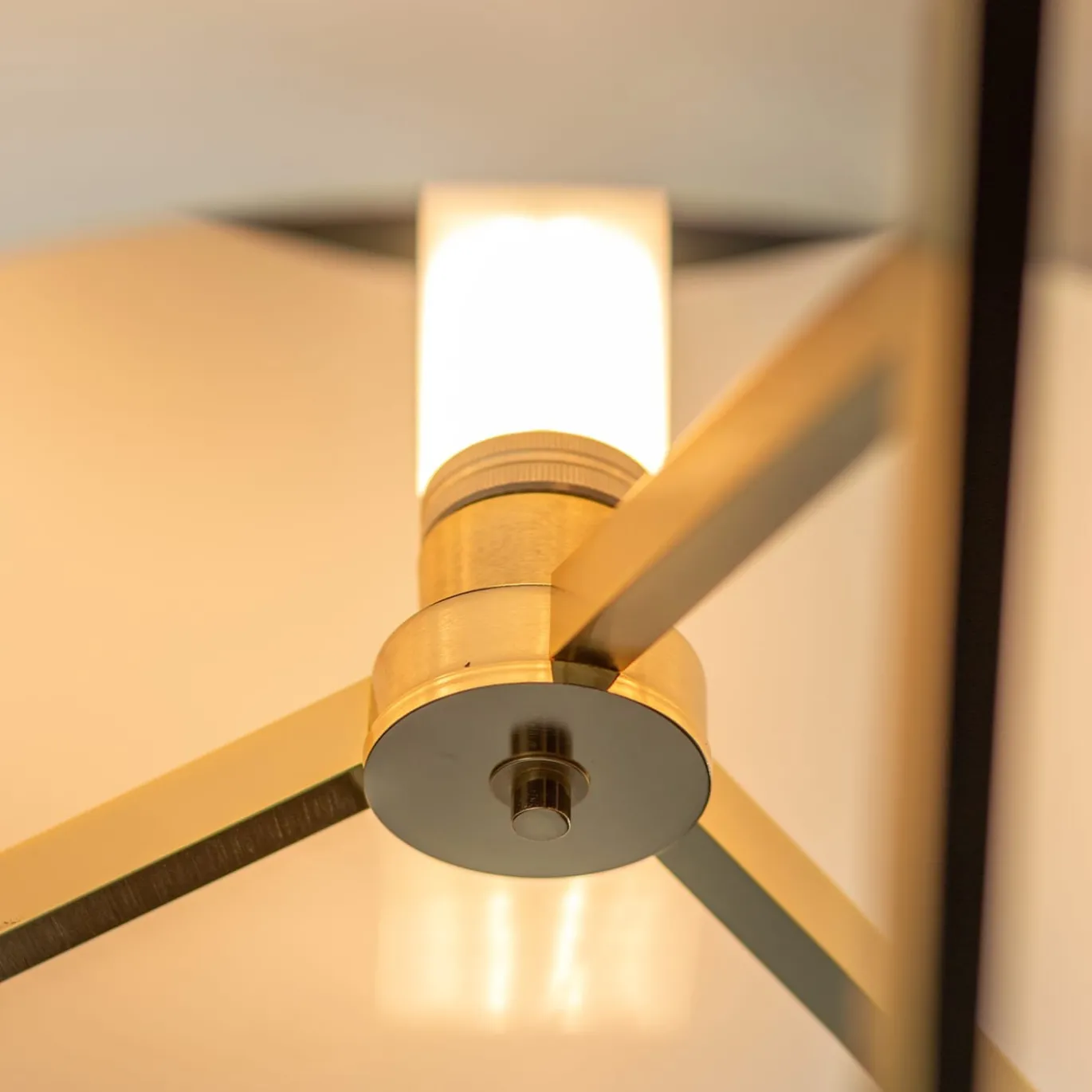 Lampada da terra Zena