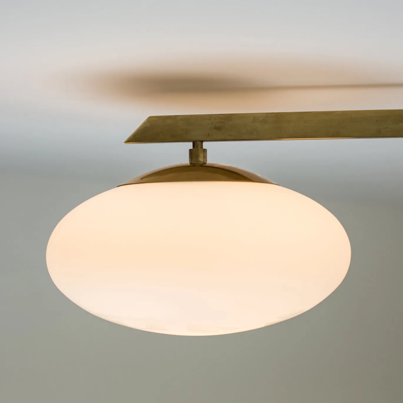 12:15 Lampada d'ottone