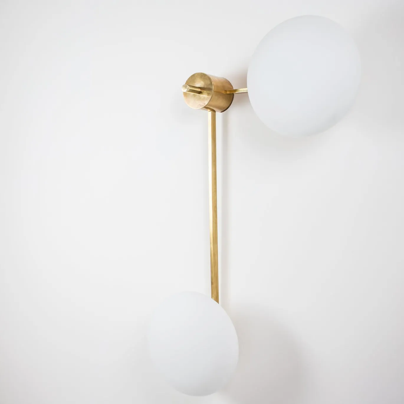 12:15 Lampada d'ottone