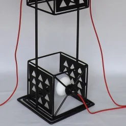 Lampada in metallo Pirikitta Sa Maschera a Gattu