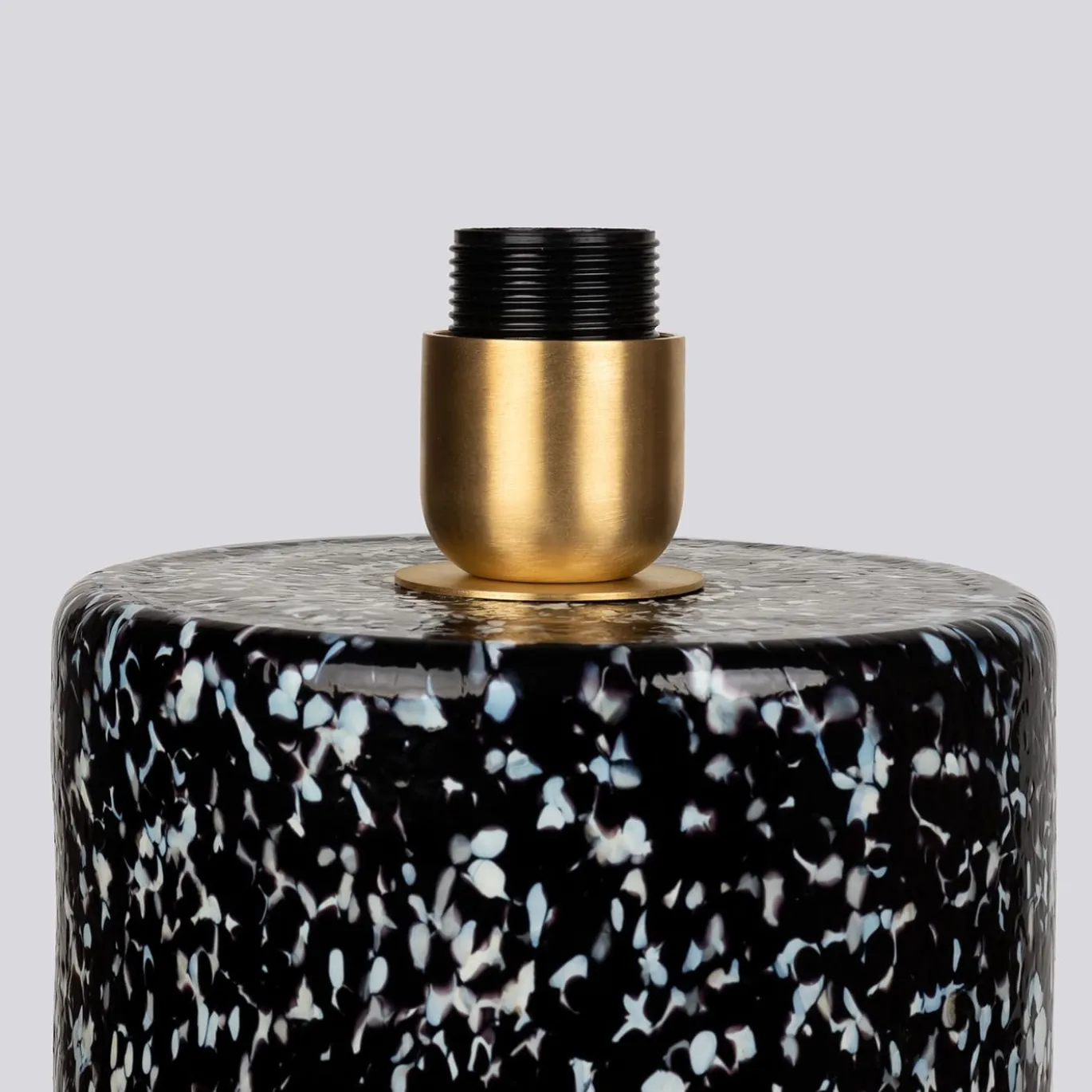 Lampada Pillar in vetro di Murano bianco e nero con paralume in lino