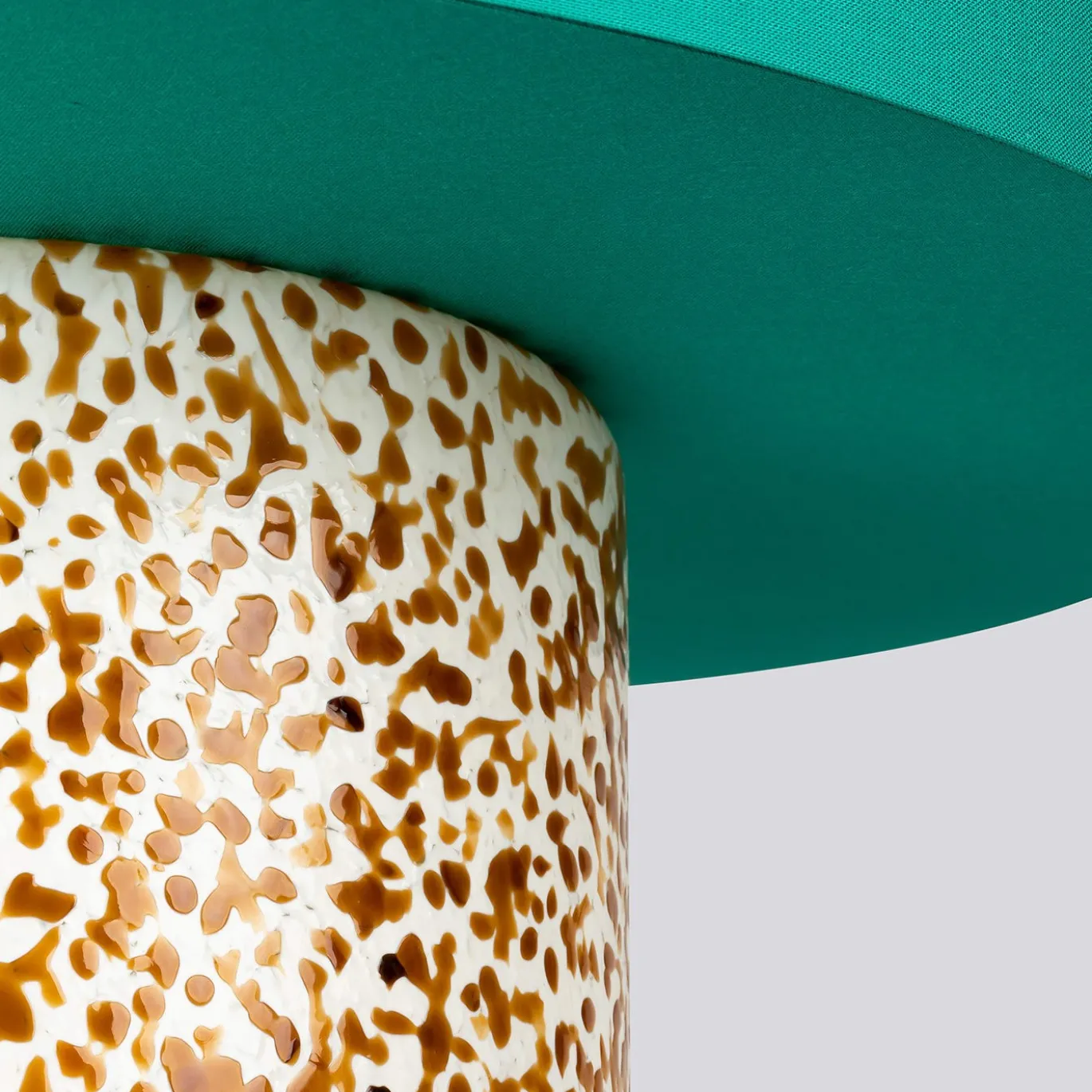 Lampada Pillar in vetro di Murano avorio e ambra con paralume in cotone