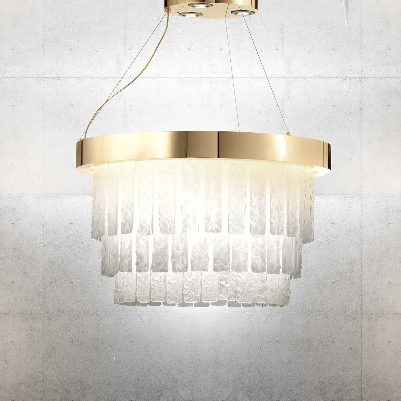 Lampadario ad anello con elementi rettangolari in vetro veneziano