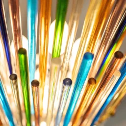 Lampadario a 6 luci a bastoni in vetro policromo