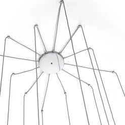 Lampadario a 12 luci con trottole in vetro