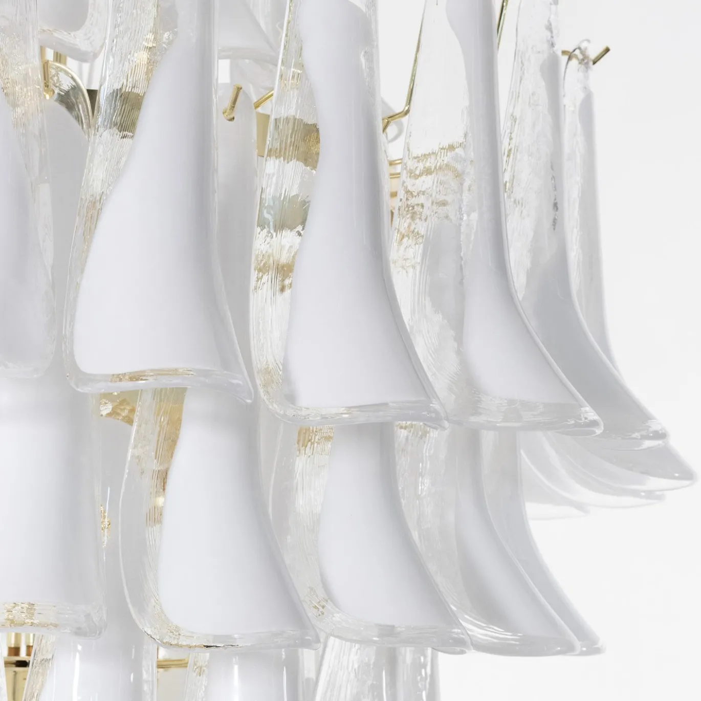 Lampadario Artemide Heritage in vetro bianco